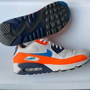 Nike Air Max 90 (size 11 White Photo Blue Total Orange)